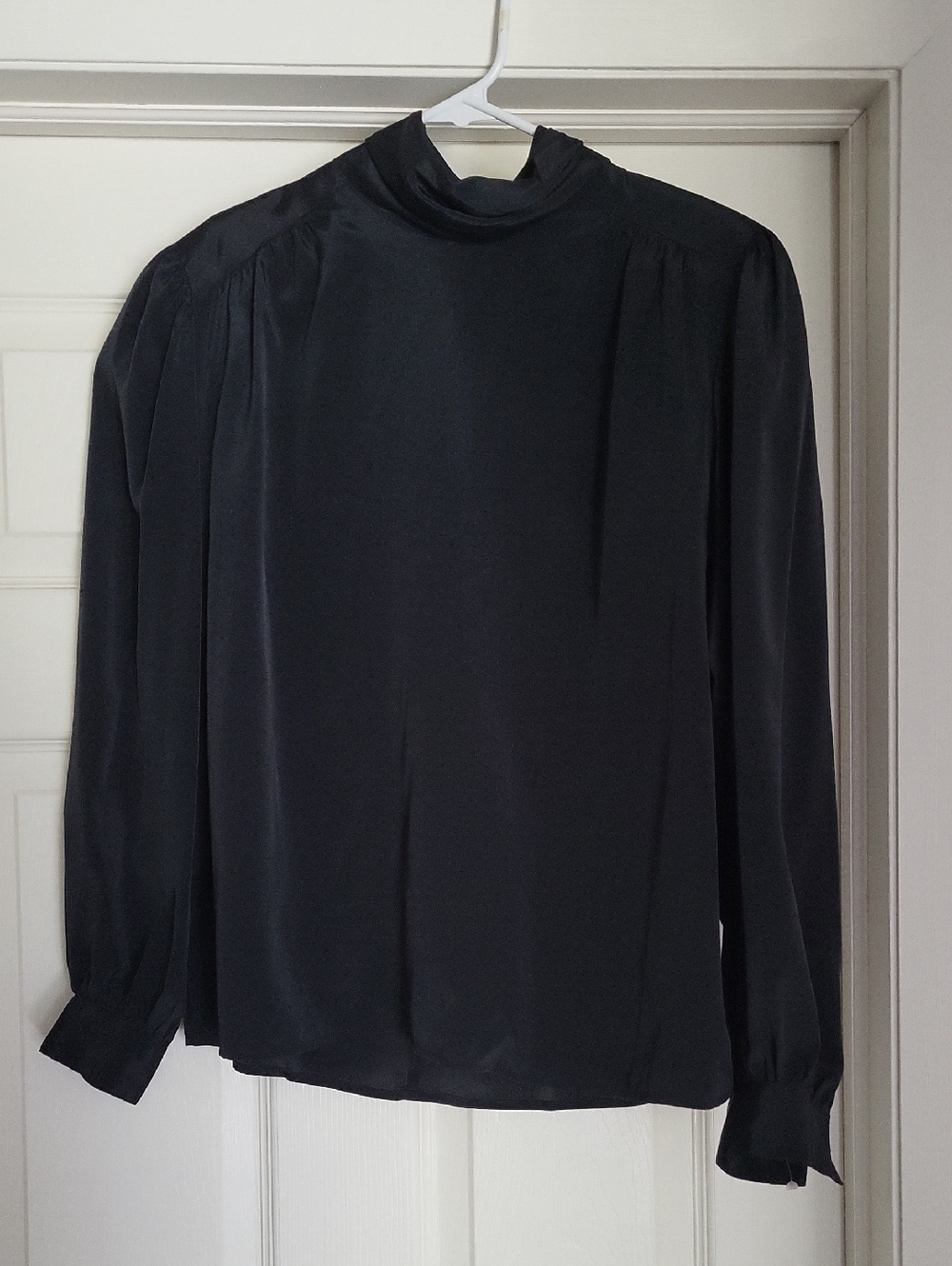 Elegant Black High-Neck Long Sleeve Blouse